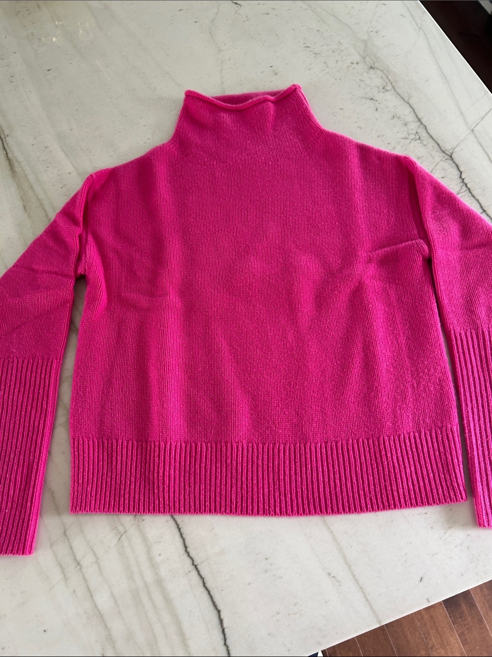 Wilfred Cyprie Cashmere Bright Pink Turtleneck Sweater